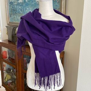 Amicale silk wrap